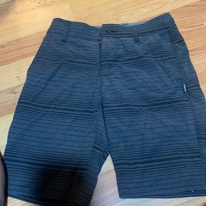 Boys O’Neill shots black and grey.  Good condition